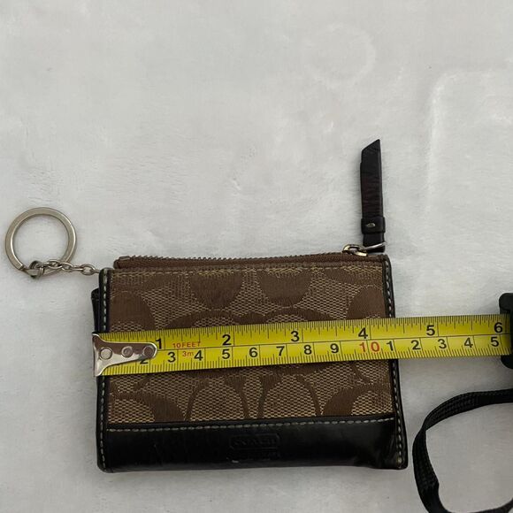 Coach Monograph Coin Wallet Keychain 3"x4.5" Women's Designer Quiet Luxury VTG - Picture 5 of 6